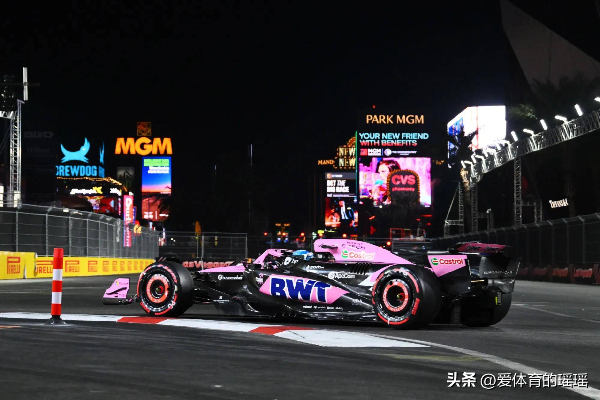 红牛二队鏖战雷诺车队,勒克莱尔关键制胜 红牛二队鏖战雷诺车队,勒克莱尔关键制胜