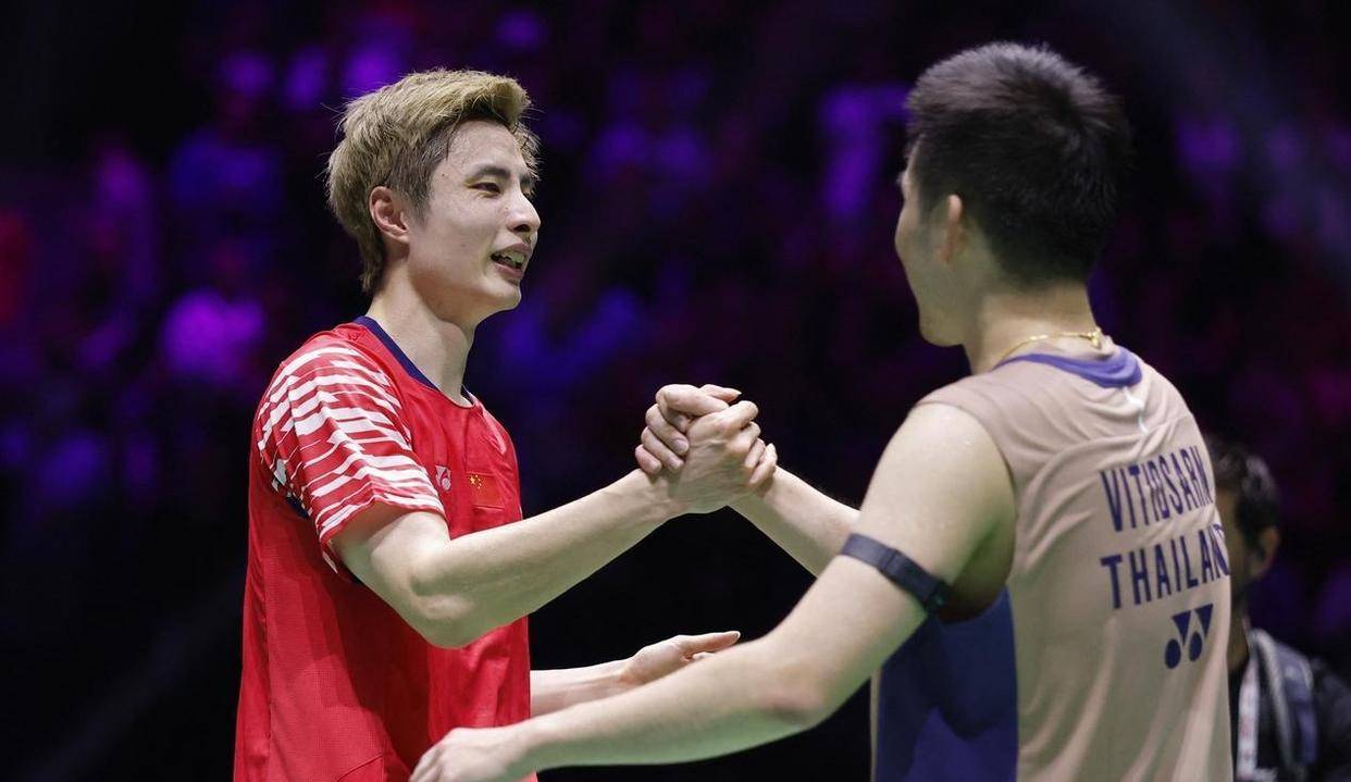 中国队完胜韩国队，石宇奇关键制胜