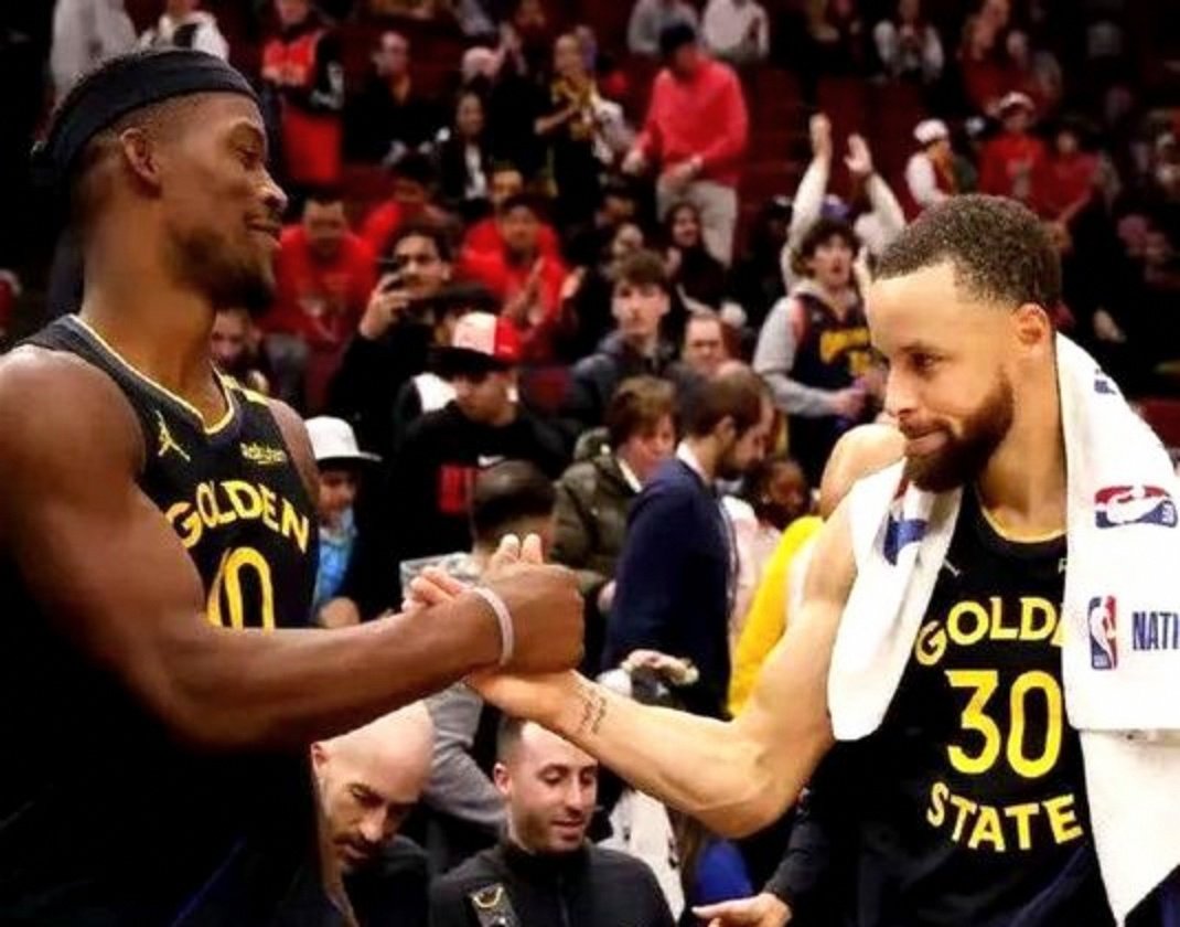 广东队横扫快船，库里带队取胜