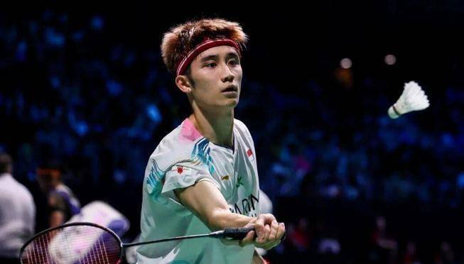 日本羽毛球队轻取印度羽毛球队，林丹惊艳世界