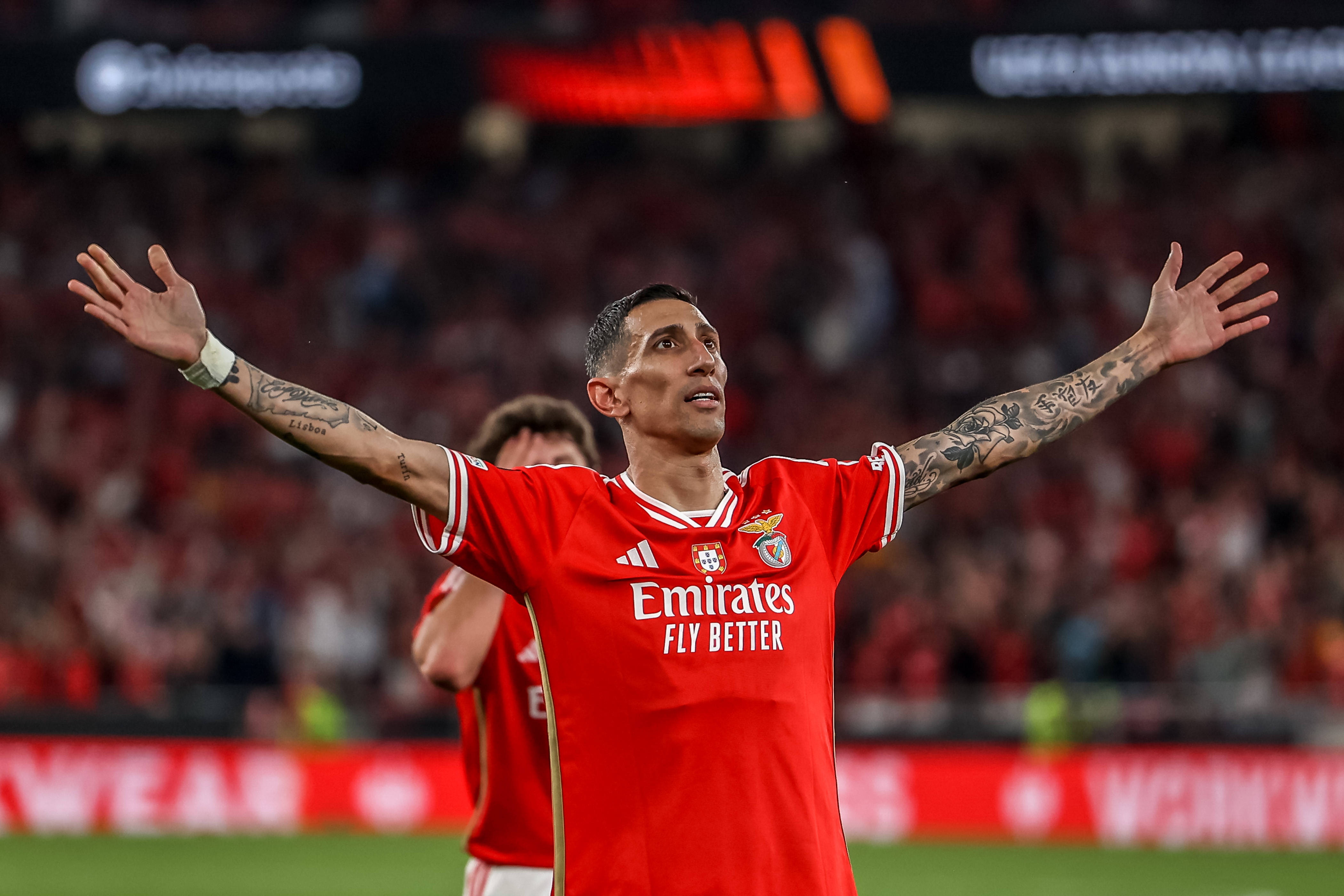 尤文翻盘曼联，迪马利亚惊艳四座