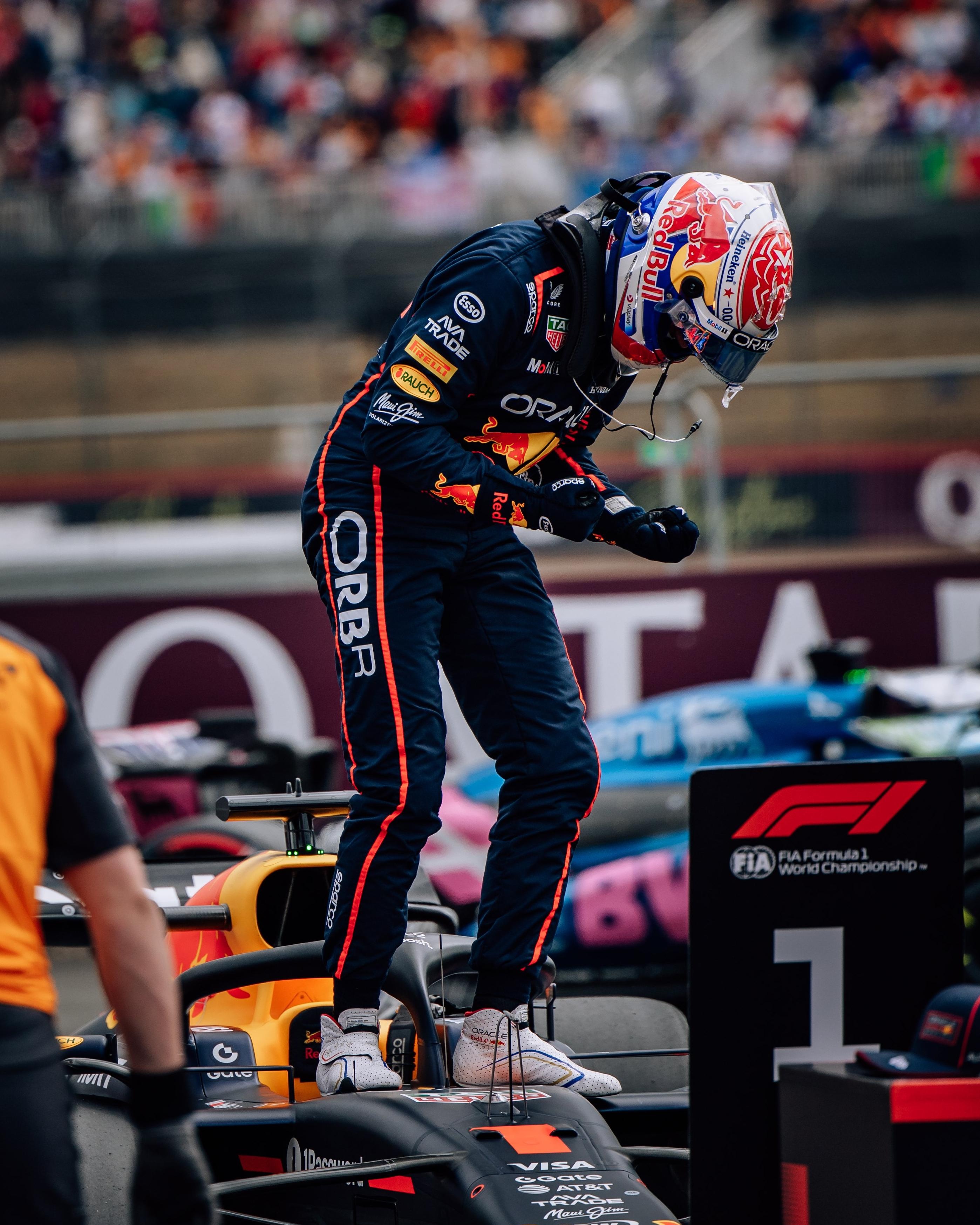 红牛二队完胜雷诺车队，维斯塔潘刷新纪录