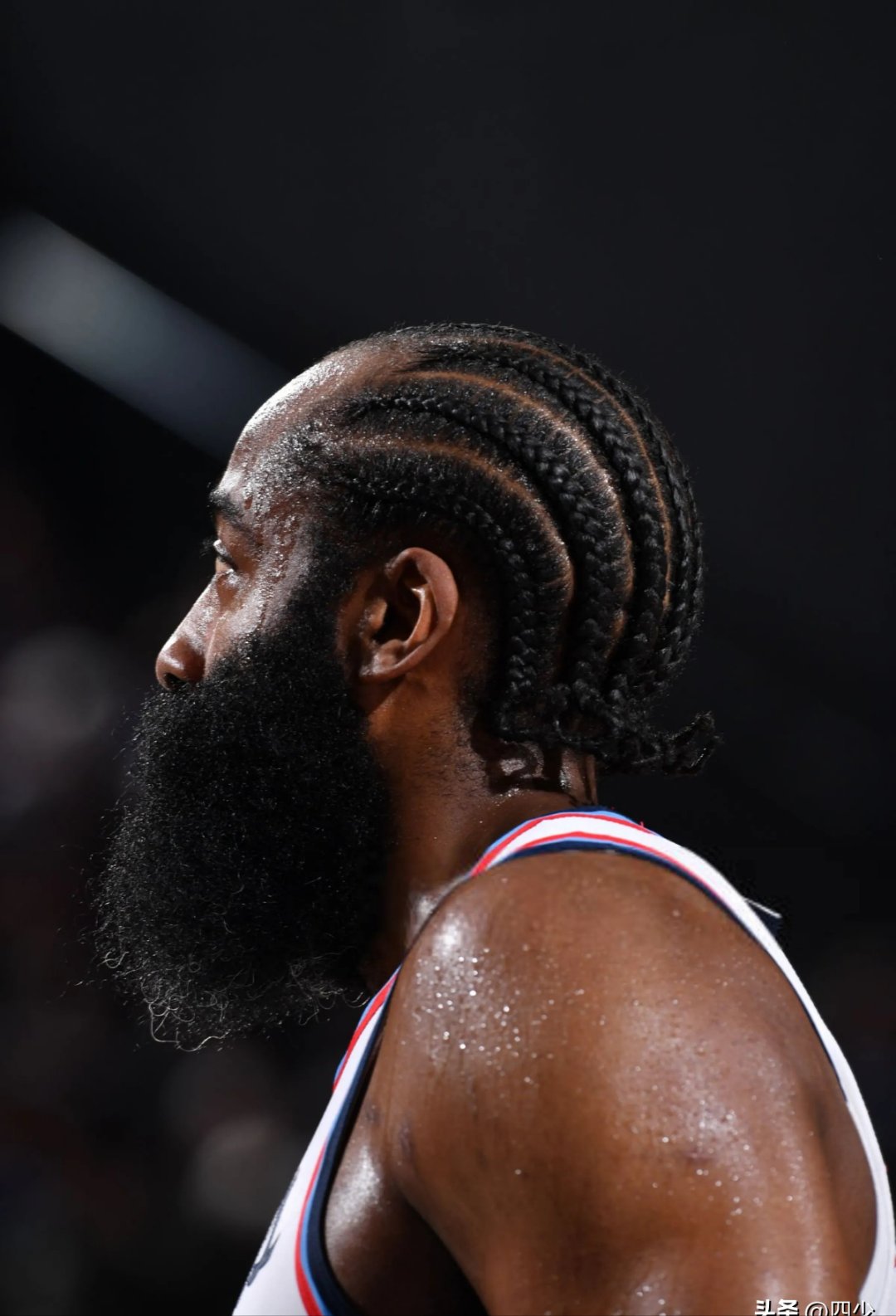 美国男篮强势南韩男篮，哈登完成帽子戏法