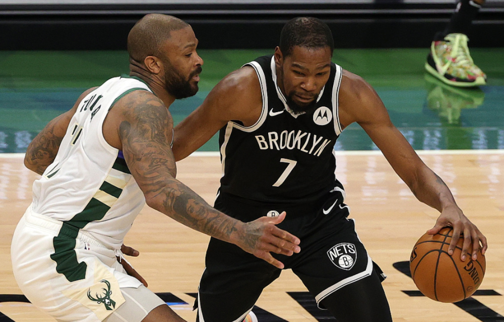 浙江队横扫四川队，霍勒迪带队取胜