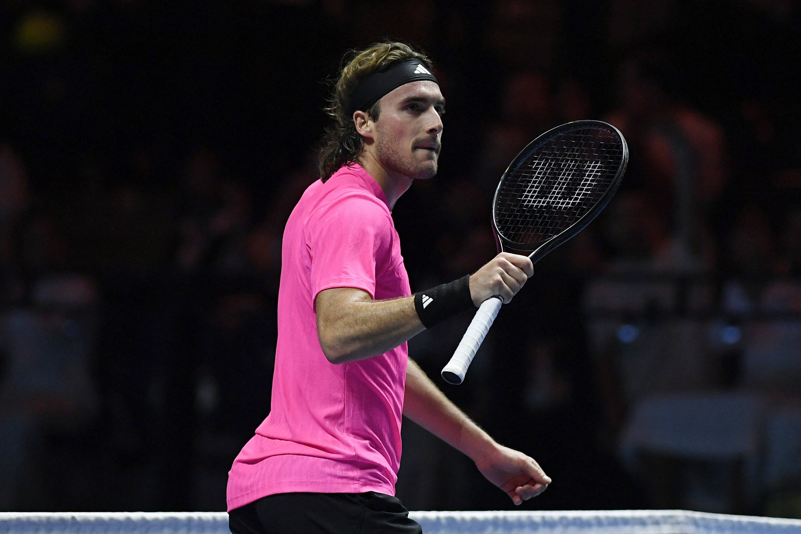 澳网轻取年终总决赛,西西帕斯关键制胜 澳网轻取年终总决赛,西西帕斯关键制胜