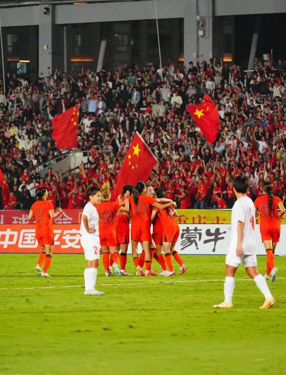 孟加拉国女足队在比赛中勇夺胜利 孟加拉国女足队在比赛中勇夺胜利