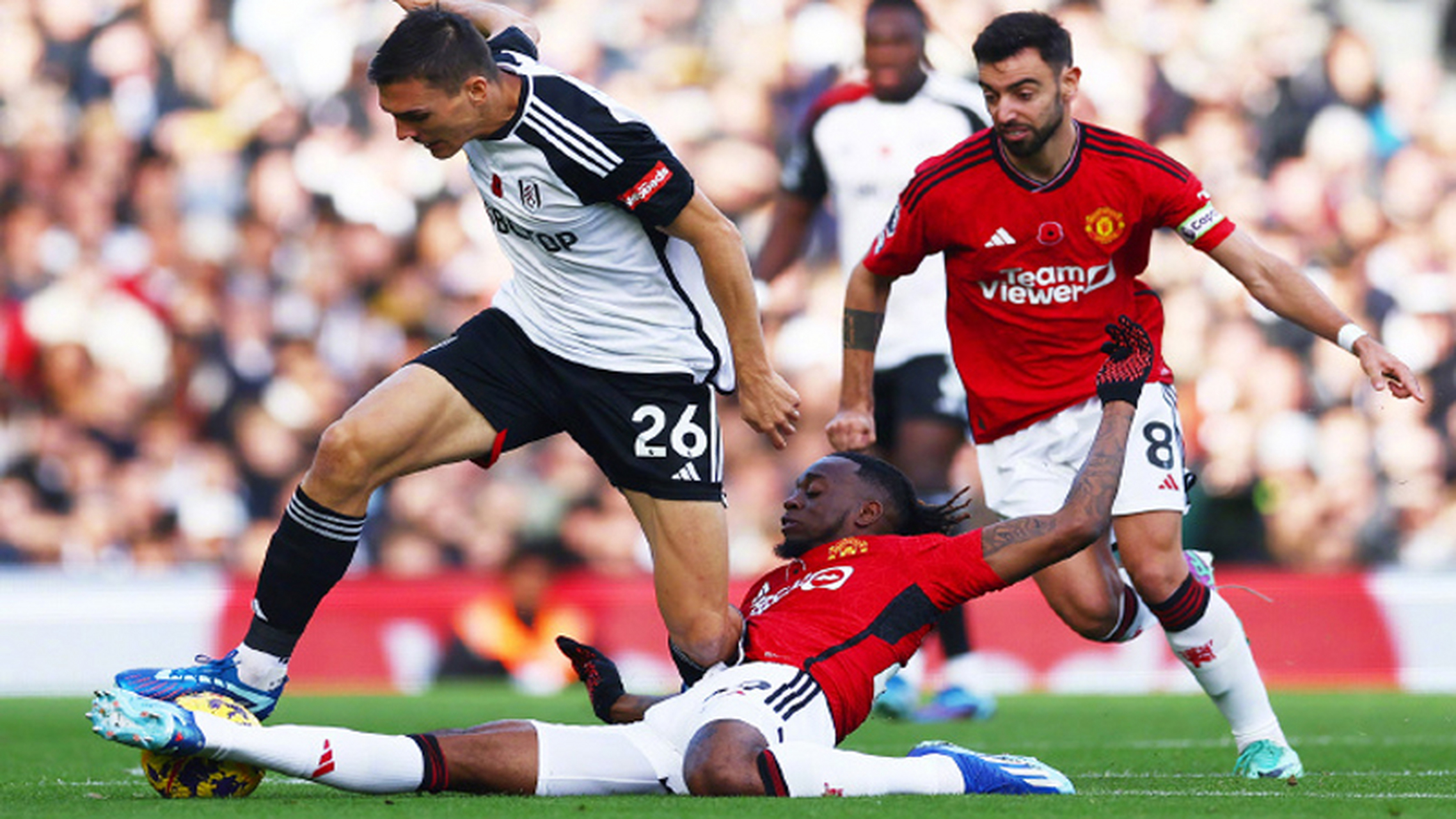 曼联连胜破不胜魔咒,稳定战绩 曼联连胜破不胜魔咒,稳定战绩