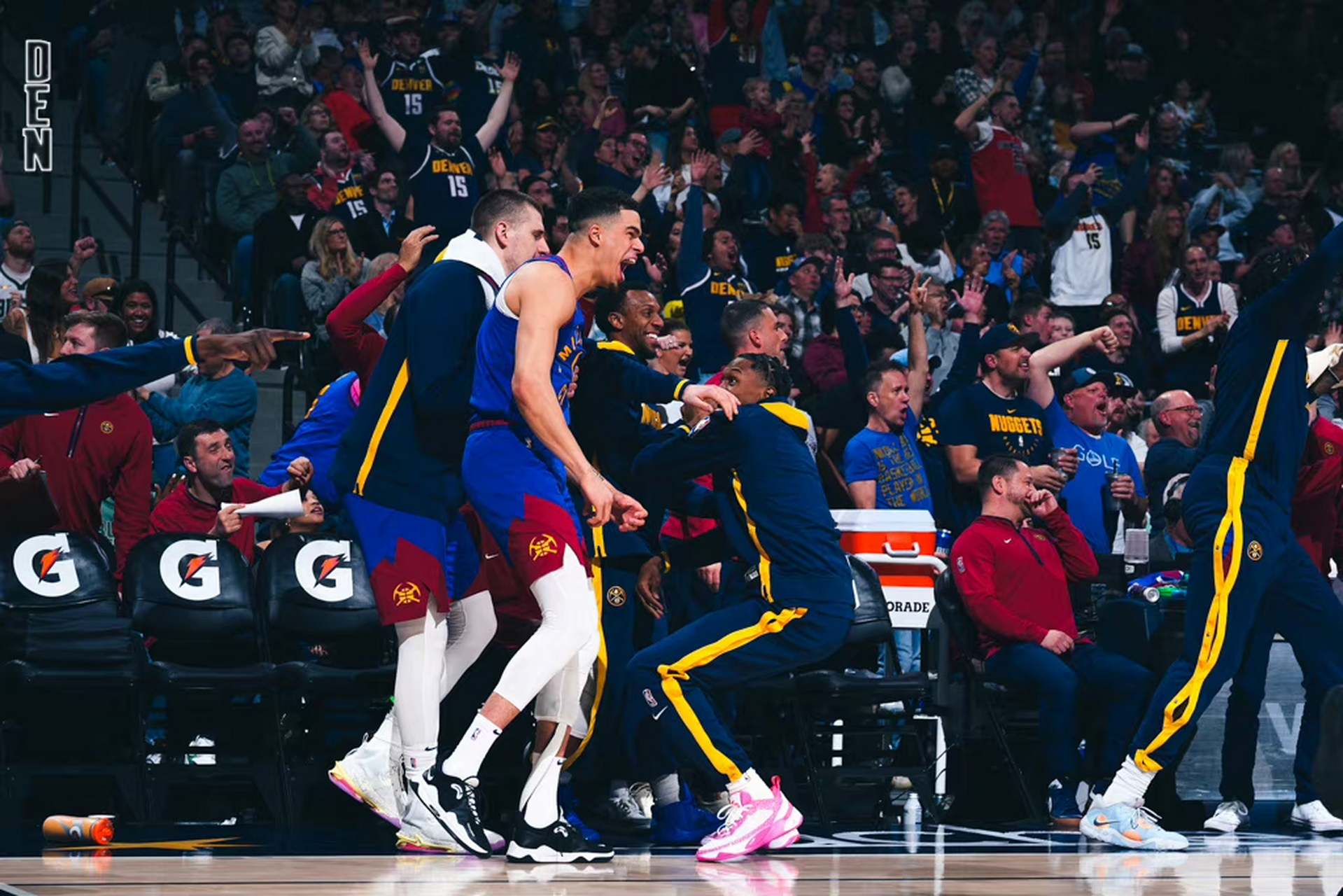 西部豪强狙击东部战略,篮球之战硝烟弥漫 西部豪强狙击东部战略,篮球之战硝烟弥漫