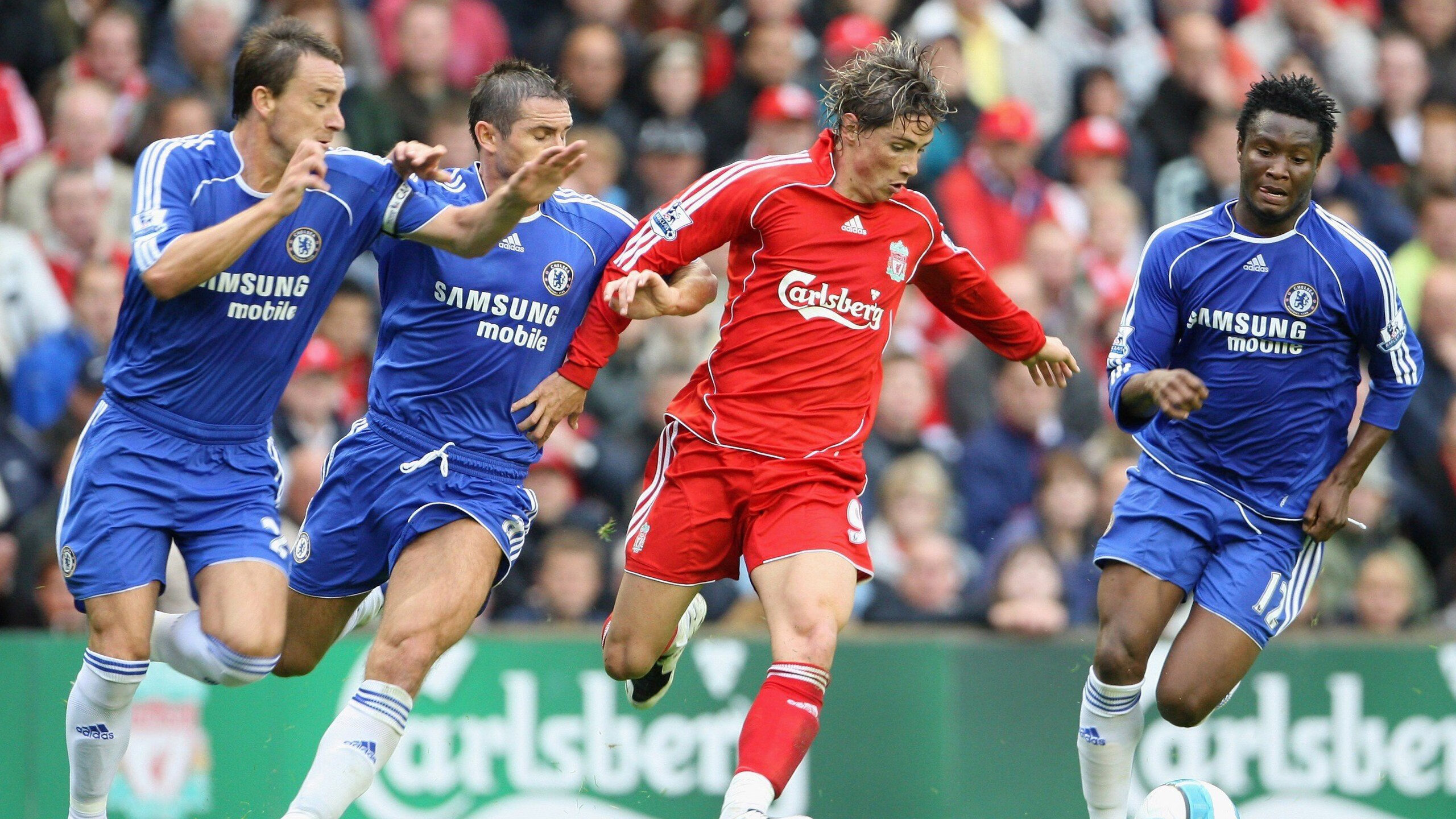 蓝桥烽火，切尔西力克乌拉圭，苏亚雷斯点燃赛场的双重奏